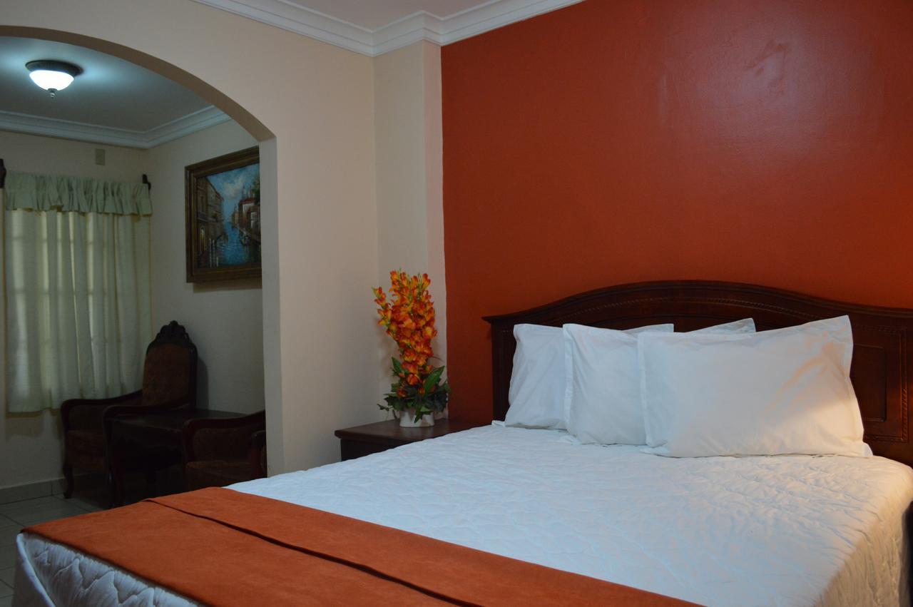 Hotel Florencia San Miguel Exterior photo